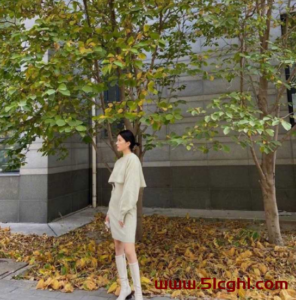 ‌北京服装学院校花纪昕惠：黑丝魅力引爆网络，浪叫声引发热议！